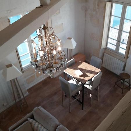 Appartement XVIII Century Gem With Magnificent Views Of The Harbour With A Private Garage à Saint-Martin-de-Ré Extérieur photo