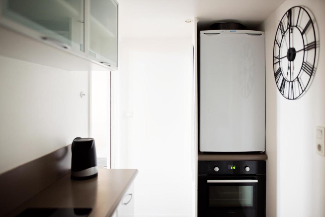 Appartement XVIII Century Gem With Magnificent Views Of The Harbour With A Private Garage à Saint-Martin-de-Ré Extérieur photo