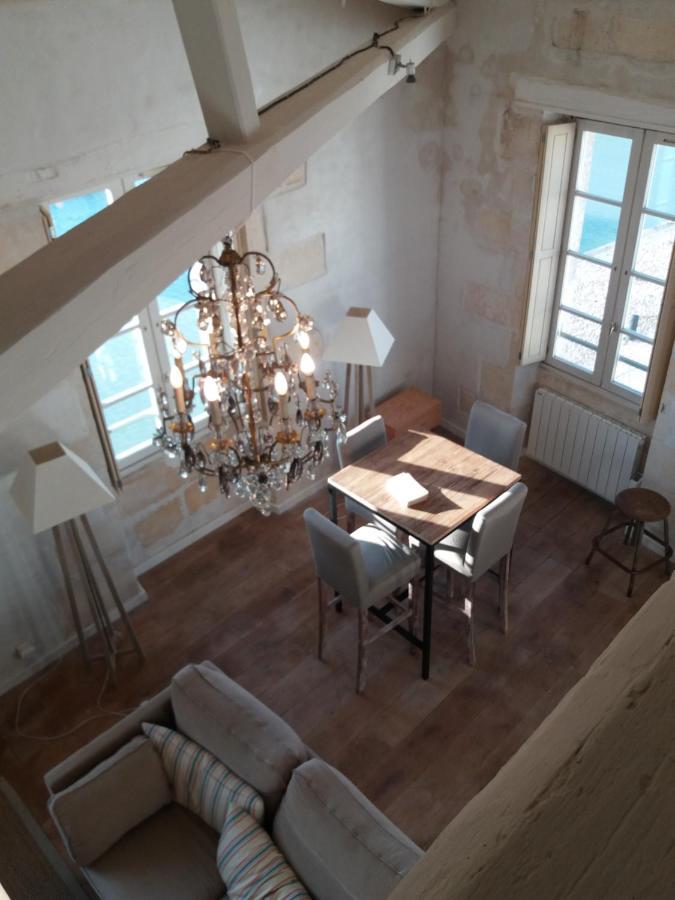 Appartement XVIII Century Gem With Magnificent Views Of The Harbour With A Private Garage à Saint-Martin-de-Ré Extérieur photo